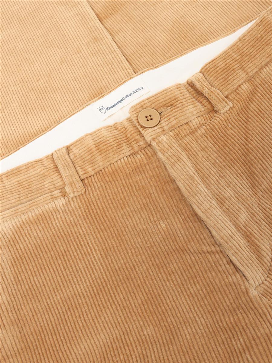 Chuck Regular 8-Wales Corduroy Chino Pants