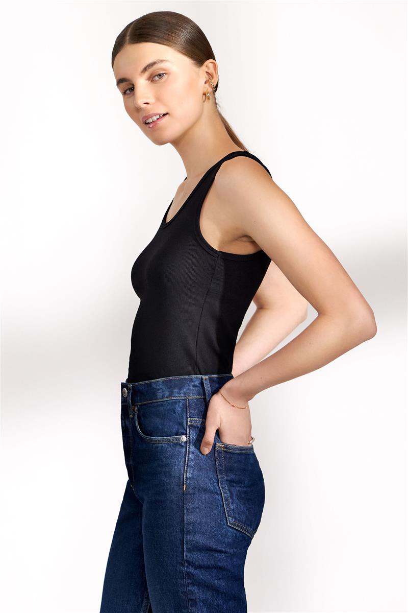 Tank Ribbed