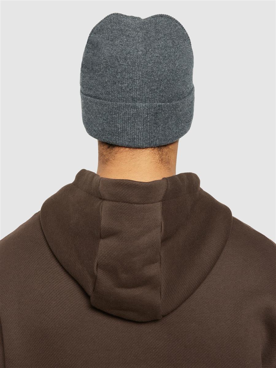 LEAF organic wool beanie
