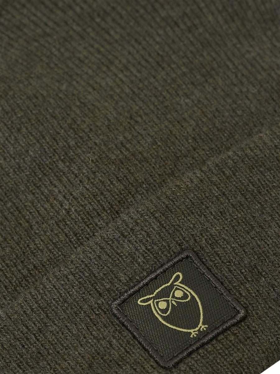 LEAF organic wool beanie