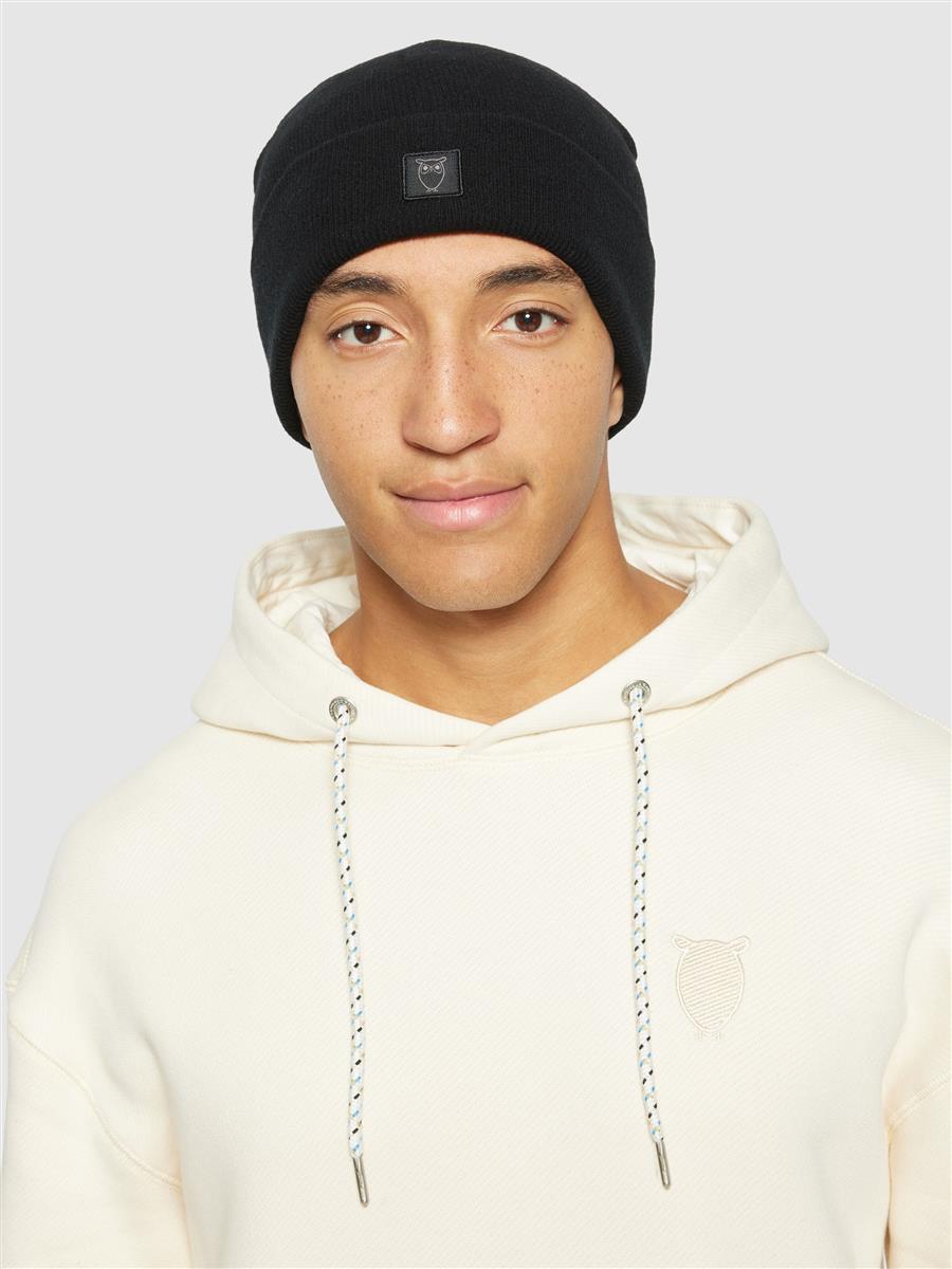 LEAF organic wool beanie