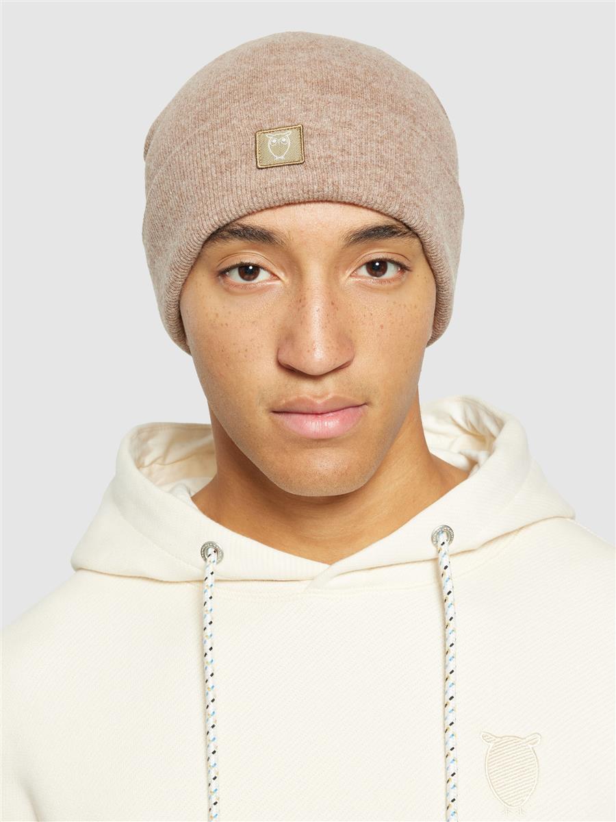 LEAF organic wool beanie