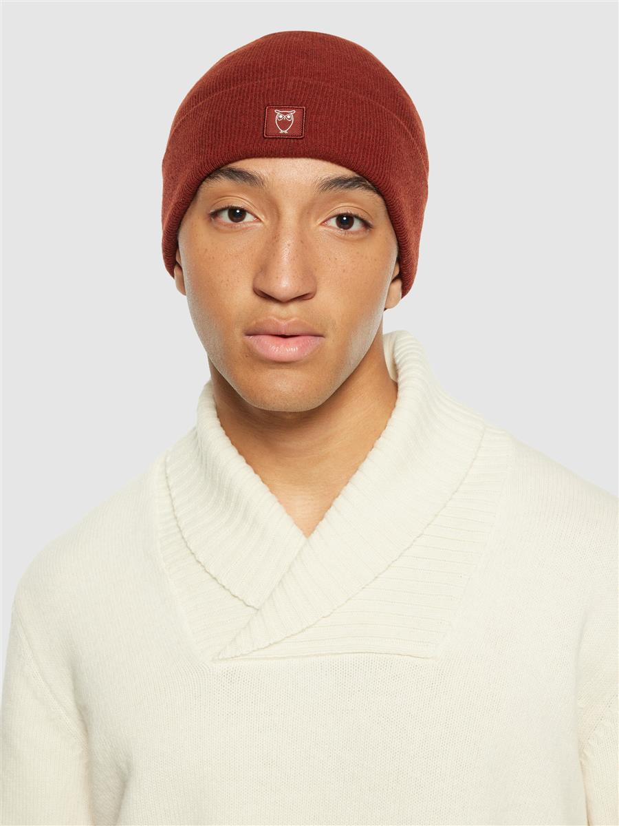 LEAF organic wool beanie