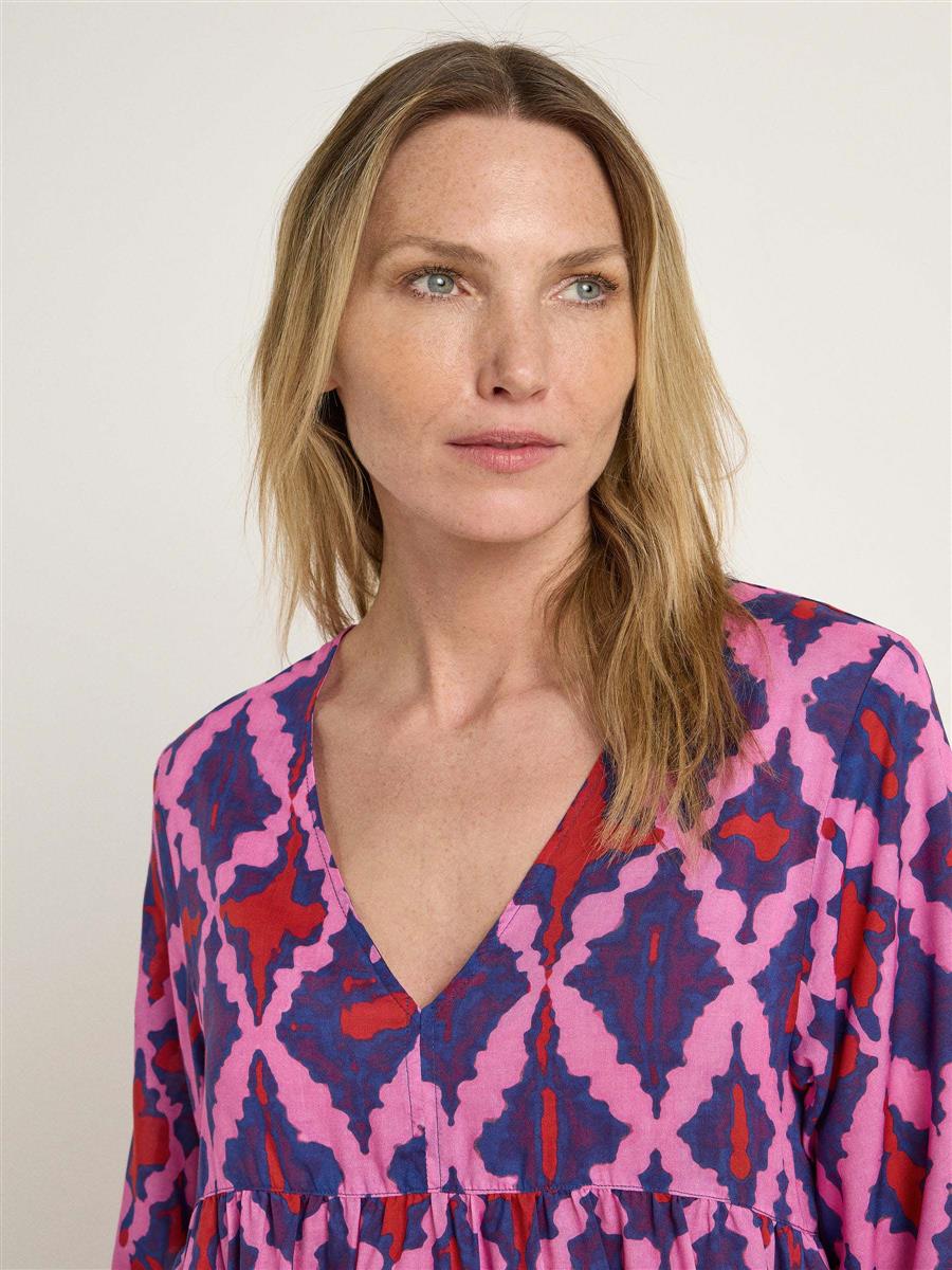 Kleid Mit Seide