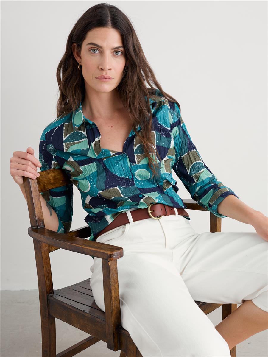 Larissa Shirt