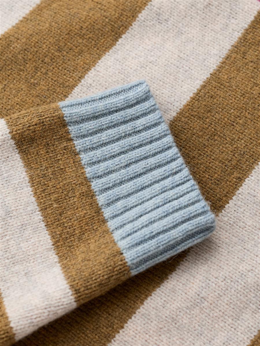 Pinwell Cardigan