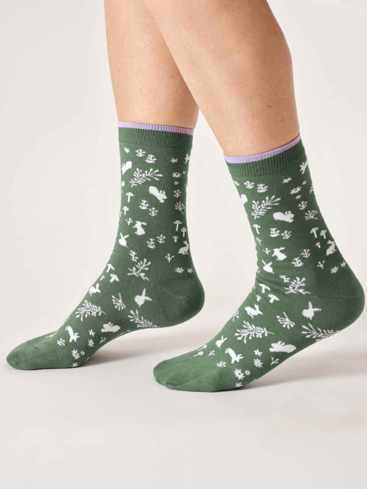 Womens Woodland Floral Outline Bamboo Crew Socks