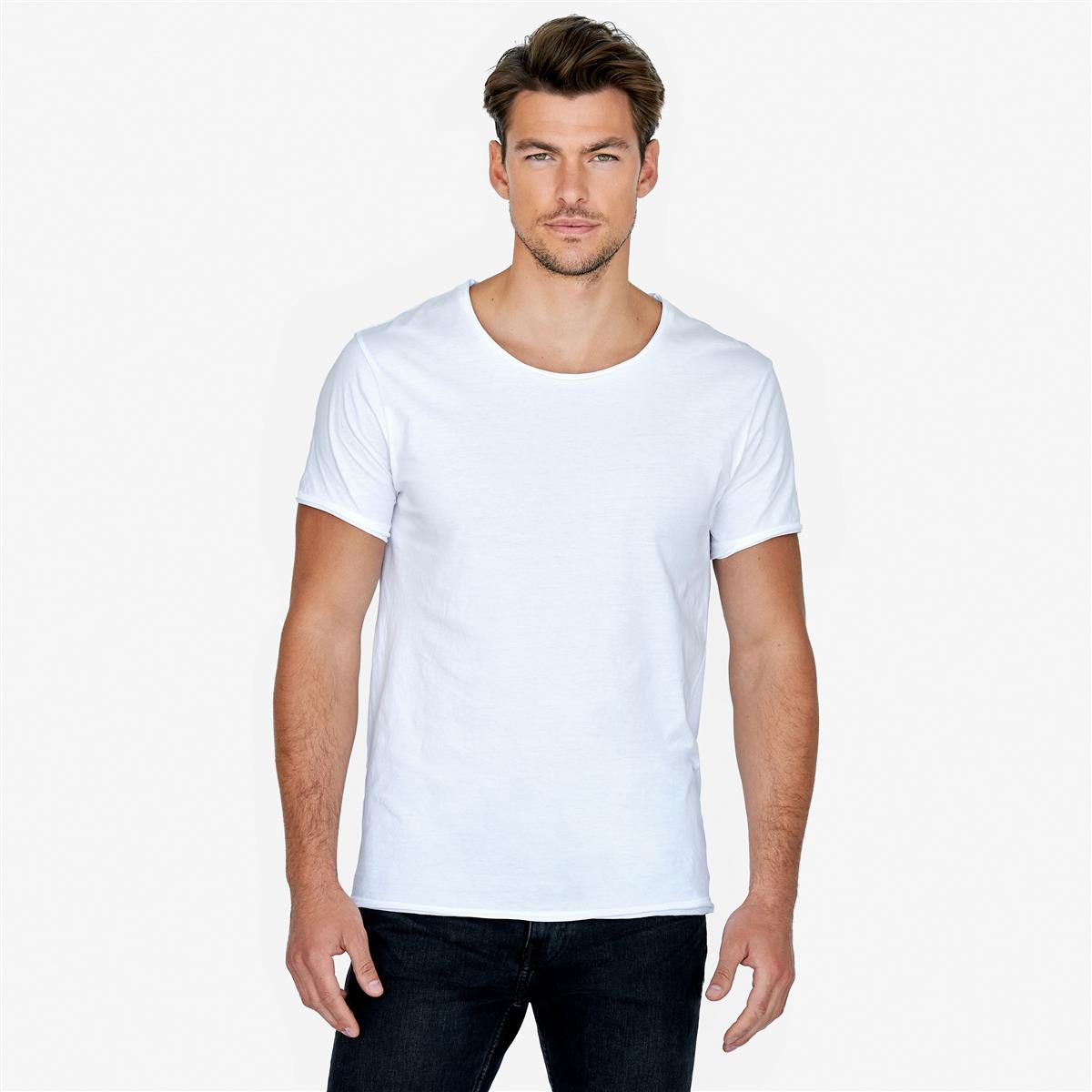 Men Crew-Neck Relaxed