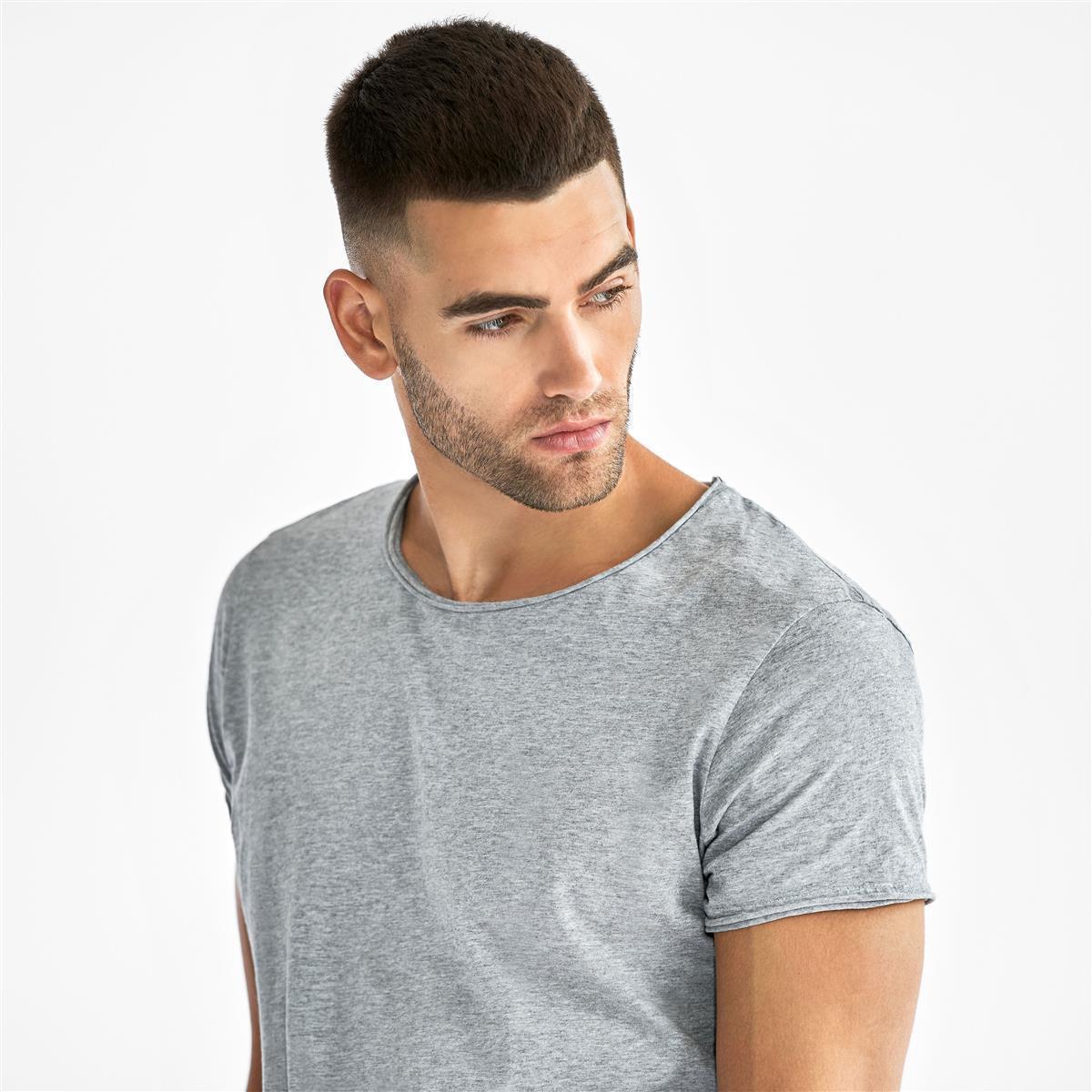 Men Crew-Neck Relaxed