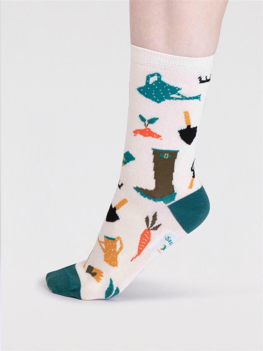 Soraya Garden Sock Box