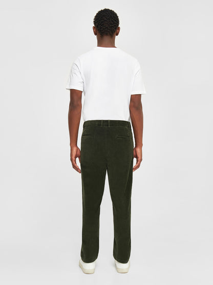 Chuck Regular 8-Wales Corduroy Chino Pants