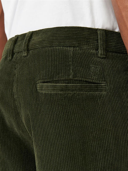 Chuck Regular 8-Wales Corduroy Chino Pants