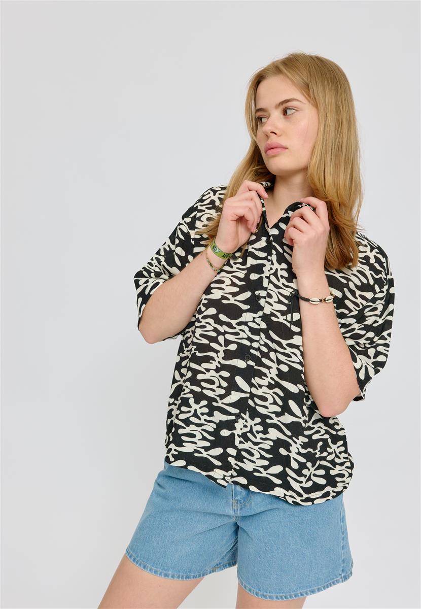 Printed Short Sleeve Crinkle Shirt