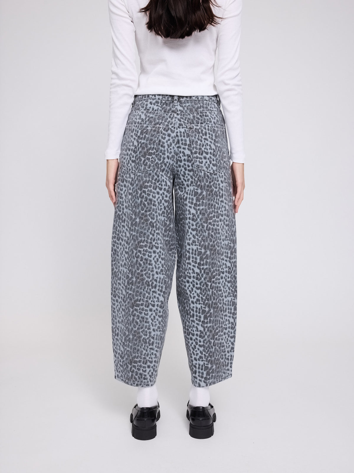 Printed Barrel Leg Denim Pants