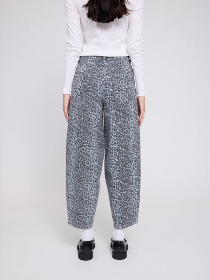 Printed Barrel Leg Denim Pants