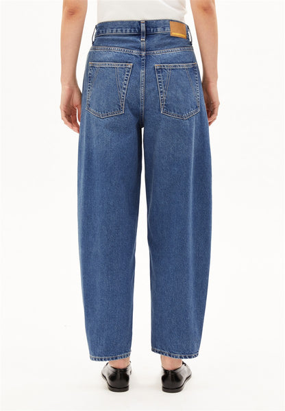Baarly High Waist Barrel Jean