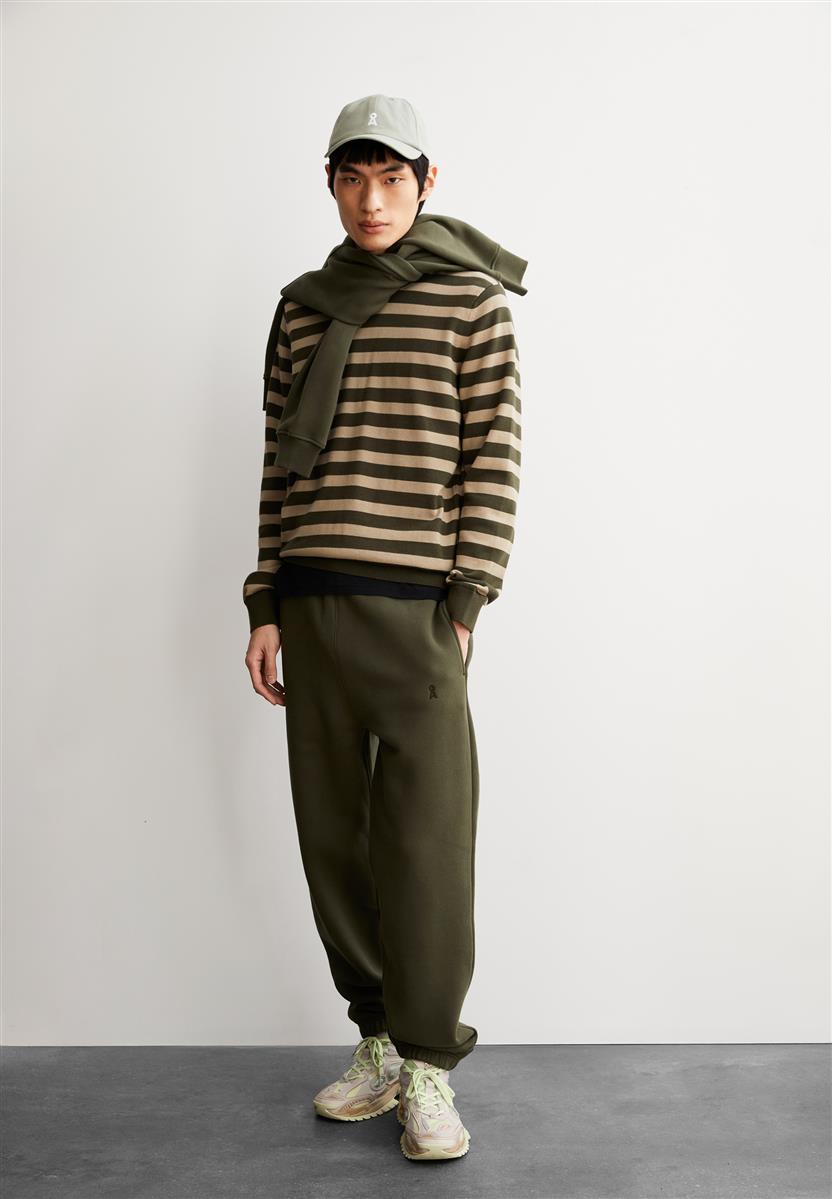 Loukaa Fine Stripes