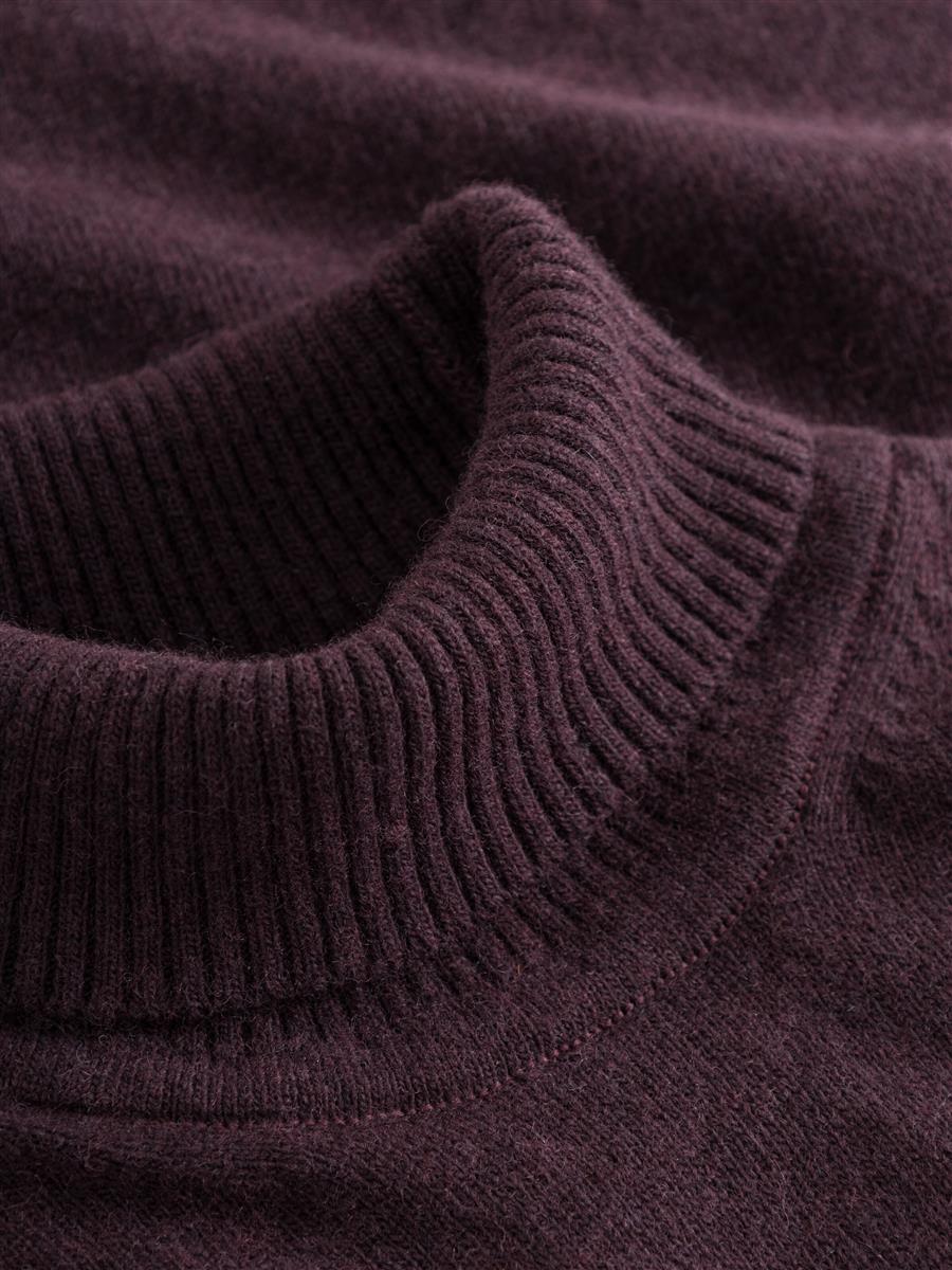 VALLEY roll neck knit