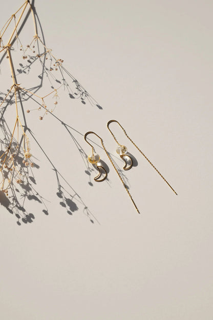 Earring Gold Moon