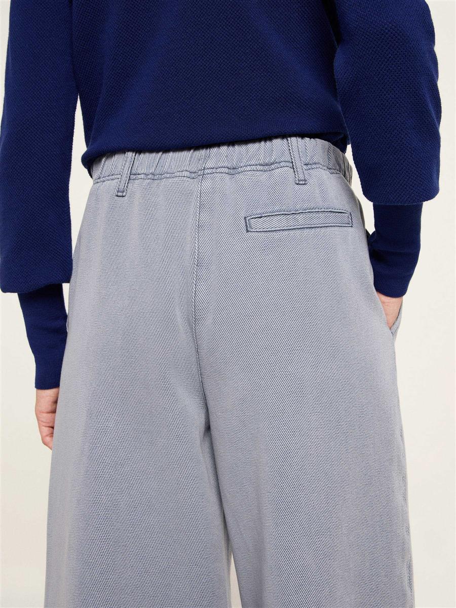 Verkürzte Hose