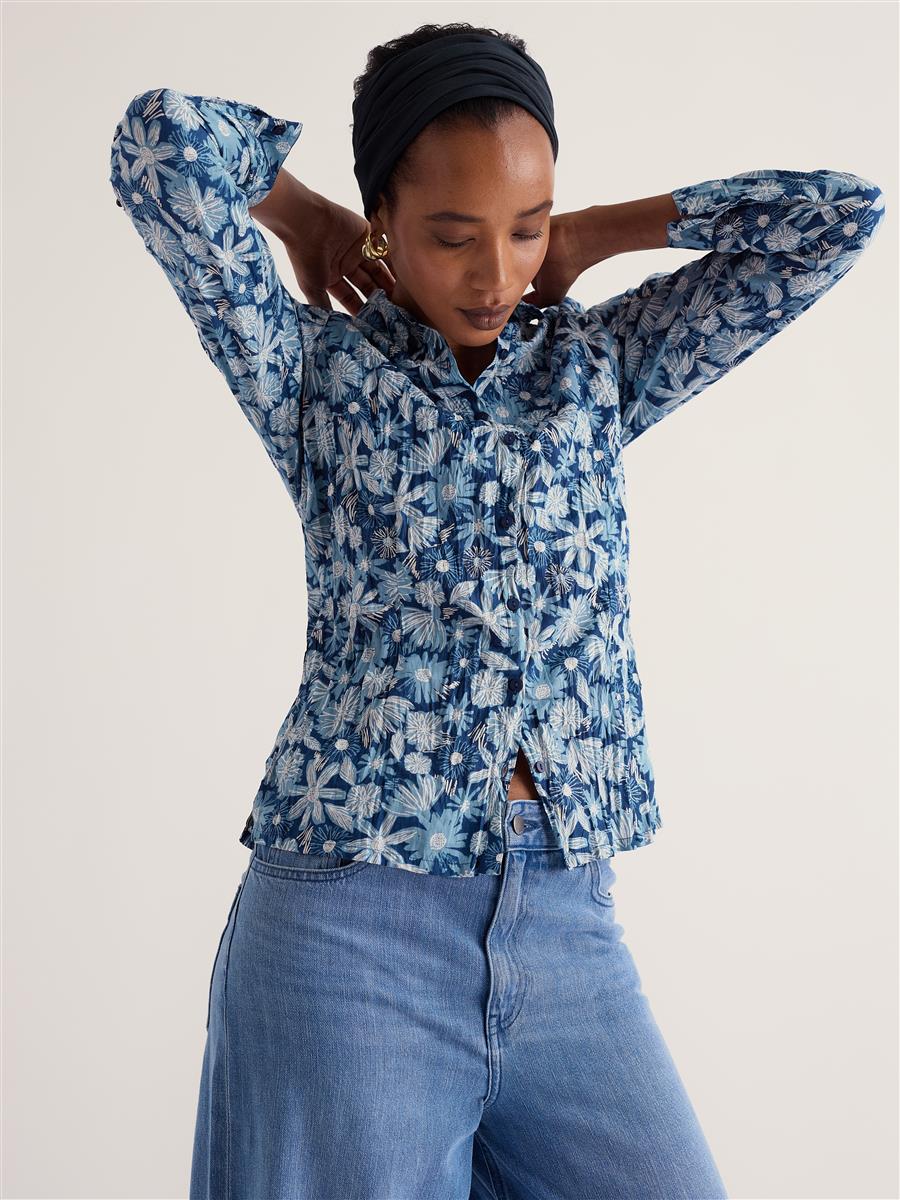 Larissa Shirt