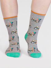 Laden Sie das Bild in den Galerie-Viewer, Akia Bike Socks
