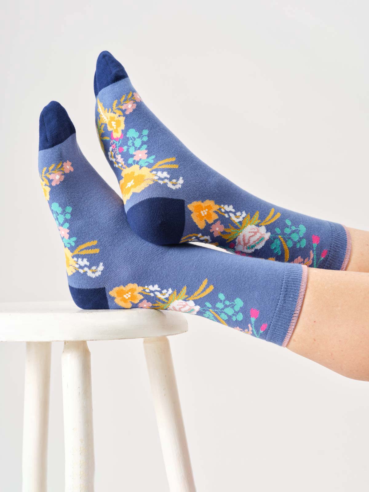 Womens Climbing Floral Organic Cotton Crew Socks