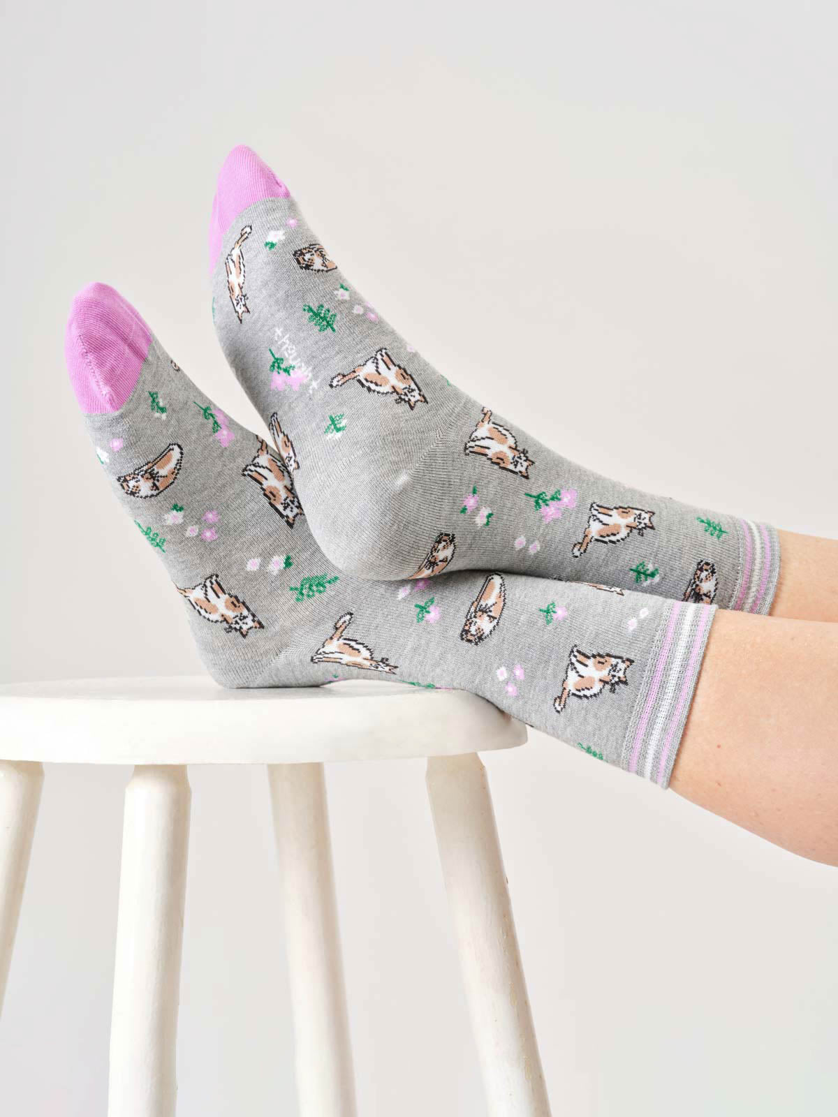 Womens Floral Cat Organic Cotton Crew Socks
