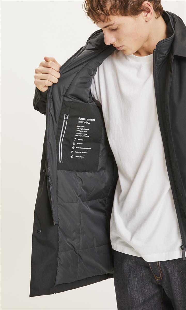 Climate shell jacket with buttons