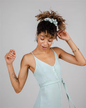 Laden Sie das Bild in den Galerie-Viewer, Bubble Strap Dress Light Morera
