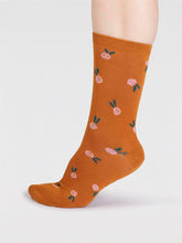 Laden Sie das Bild in den Galerie-Viewer, Fabiana Bamboo Floral Sock Box
