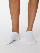 Laden Sie das Bild in den Galerie-Viewer, Ashley Trainer Socks
